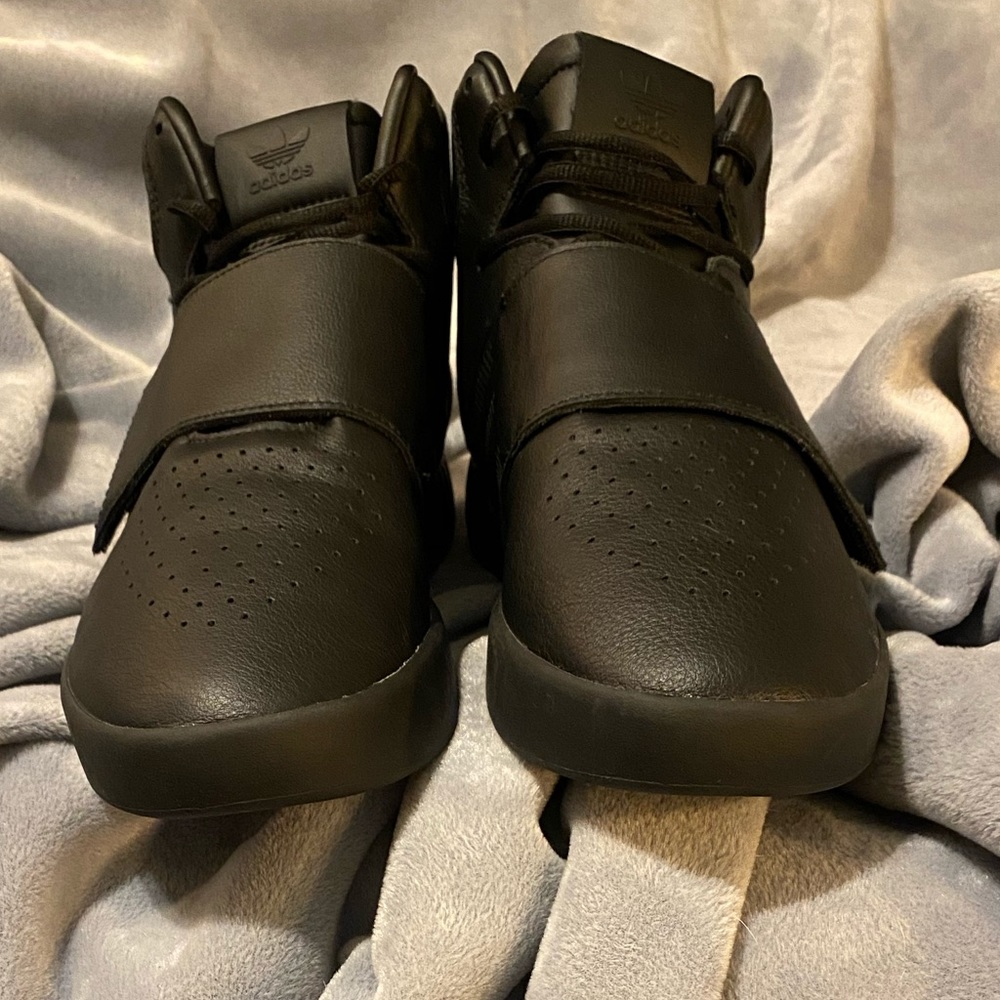 Adidas Tubular Invader Strap -NWOT Men’s 11